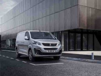Peugeot, Hafif Ticari araç pazarında çıtayı yükseltiyor