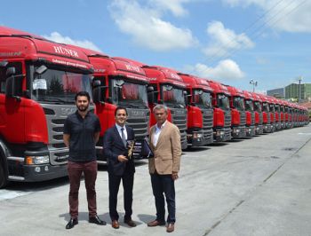 Hüner Taşımacılık Scania çekicileri parkına dizdi