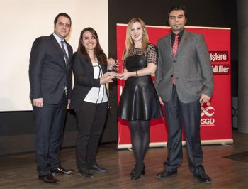Anadolu Isuzu'ya  'Örnek Gönüllülük Deneyimi Ödülü'