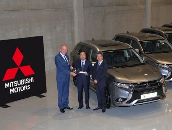 Mitsubishi Outlander PHEV İklim Konferansı'nda