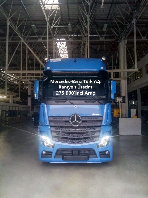 Mercedes-Benz Aksaray Kamyon Fabrikası’nda 275.000’inci kamyon banttan indi