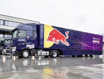 Red Bull Racing ekibine yedi Renault Trucks T