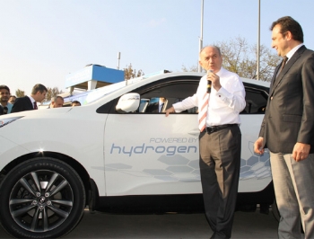 Hyundai ix35 Fuel Cell, Türkiye'de yollara çıkan ilk hidrojenli araç oldu