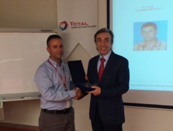 Total Oil'in 2014 sürücü ödülü Omsan çalışanının