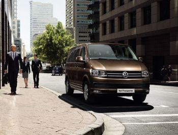 Yeni VW Transporter 'Yılın Ticari Aracı' seçildi