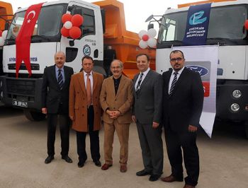 Otokoç'tan Eskişehir'e 10 kamyon teslimatı