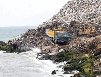 Lübnan'daki çöp dağları kıyılarımızı kirletiyor