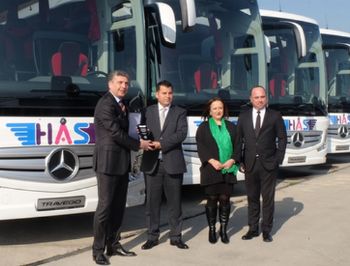 Mercedes, Has Turizm'e 30 adet otobüs teslim etti