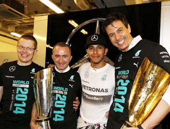 Mercedes Amg Petronas Pilotu Hamilton şampiyon
