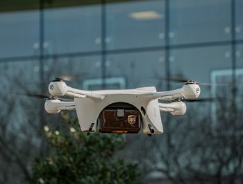 UPS, Matter hastanelerde tıbbi numunelerin drone’la taşınması için net ile iş birliği yaptı