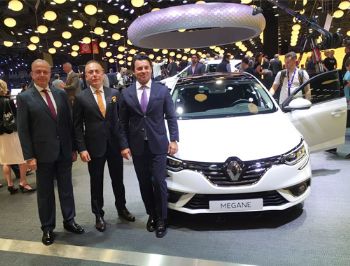 Renault'dan 2016 Paris Otomobil Fuarı'nda iki dünya prömiyeri